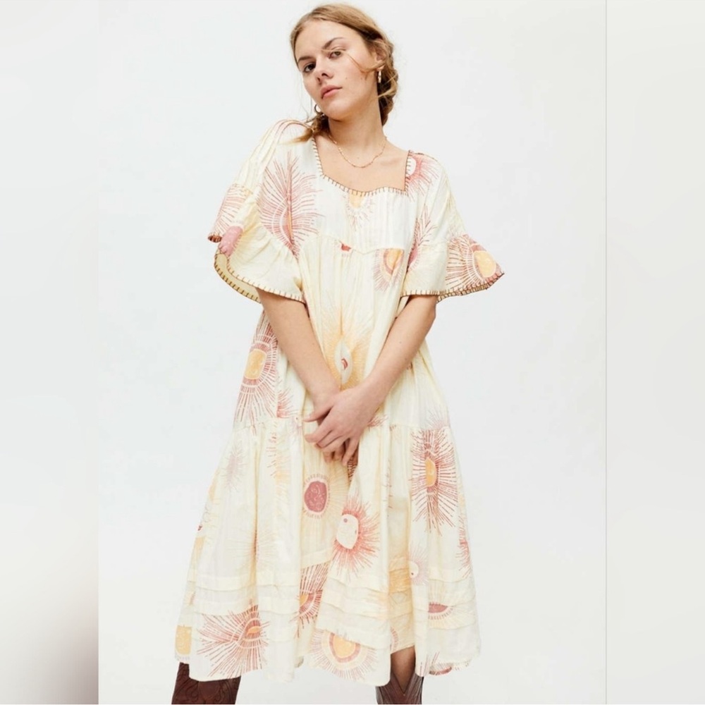 UO Total Eclipse Midi sun dress
